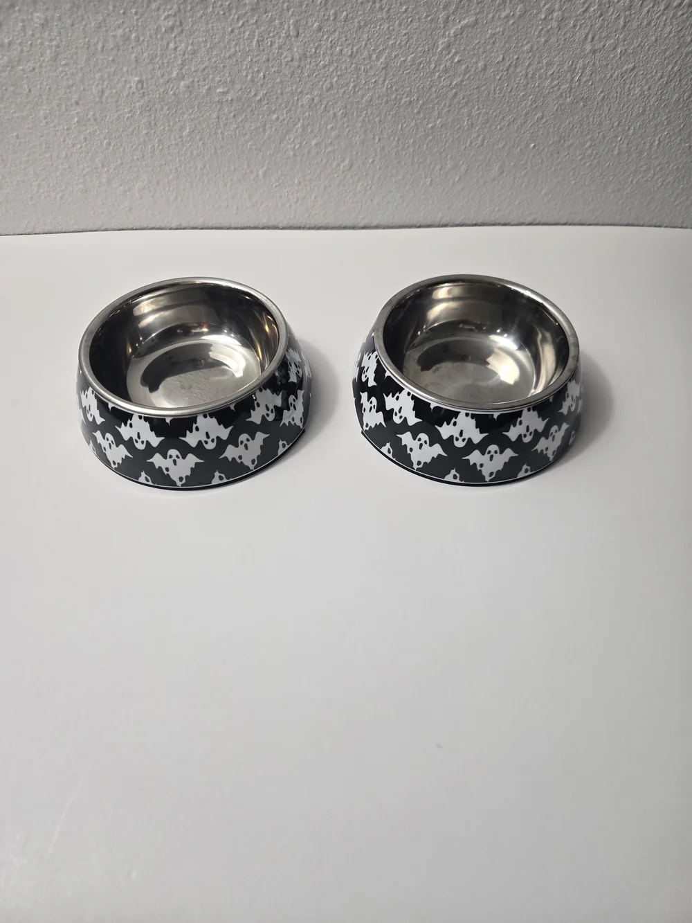 Set of 2 Stainless Steel Pet Bowls with Ghost Print